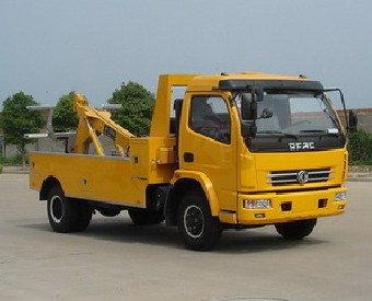 東風(fēng)多利卡一拖一清障車