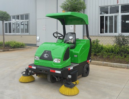 電動(dòng)掃地車
